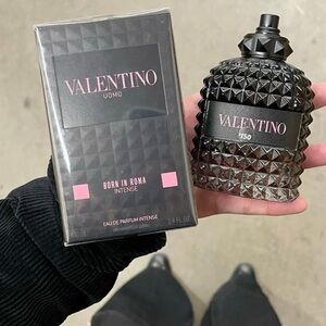Valentino Uomo Born in Roma Intense - Black and Pink